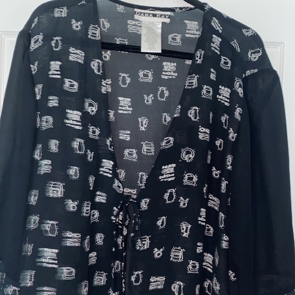 Black and white sheer jacket - Picture 2 of 5